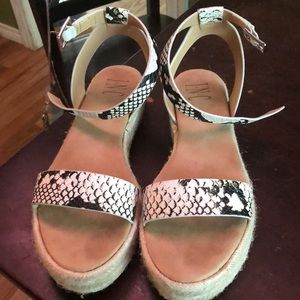 Women’s Platform Sandals